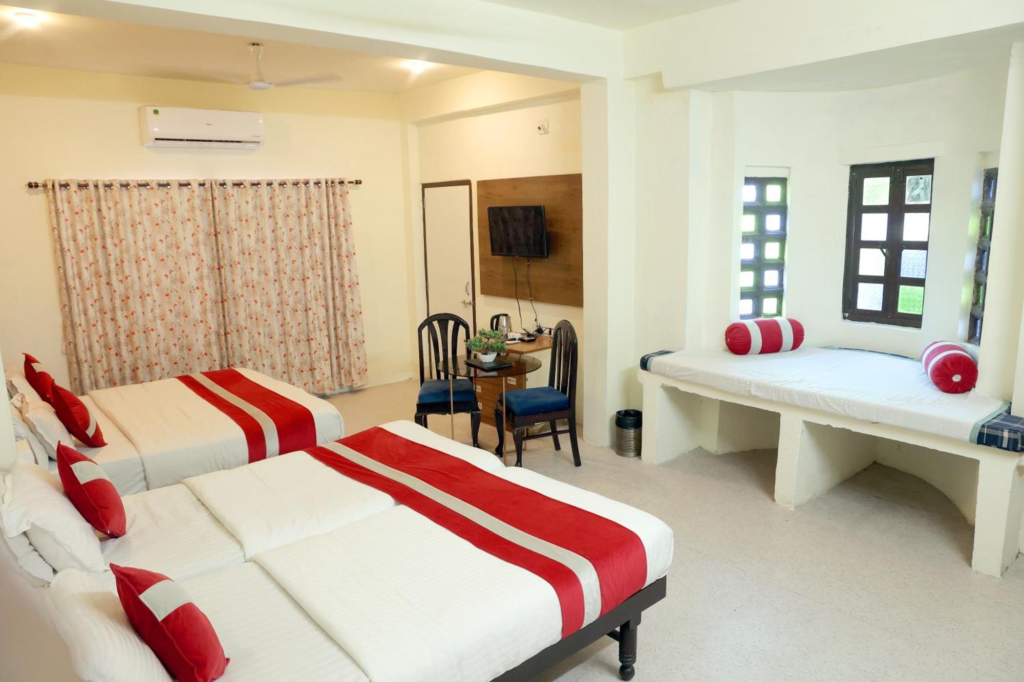 Hotel Tree Of Heaven Udaipur Exterior photo